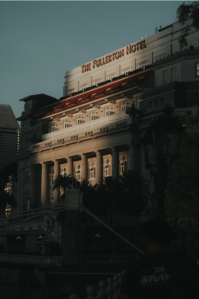 hotel-arrival-departure