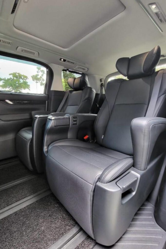 limousine-car-interior