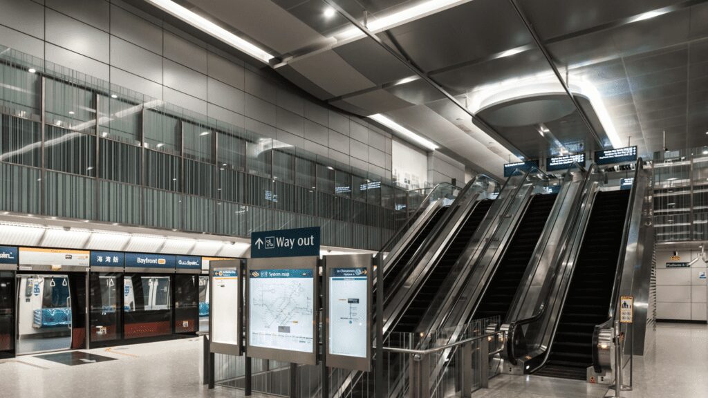 Singapore-mrt-station
